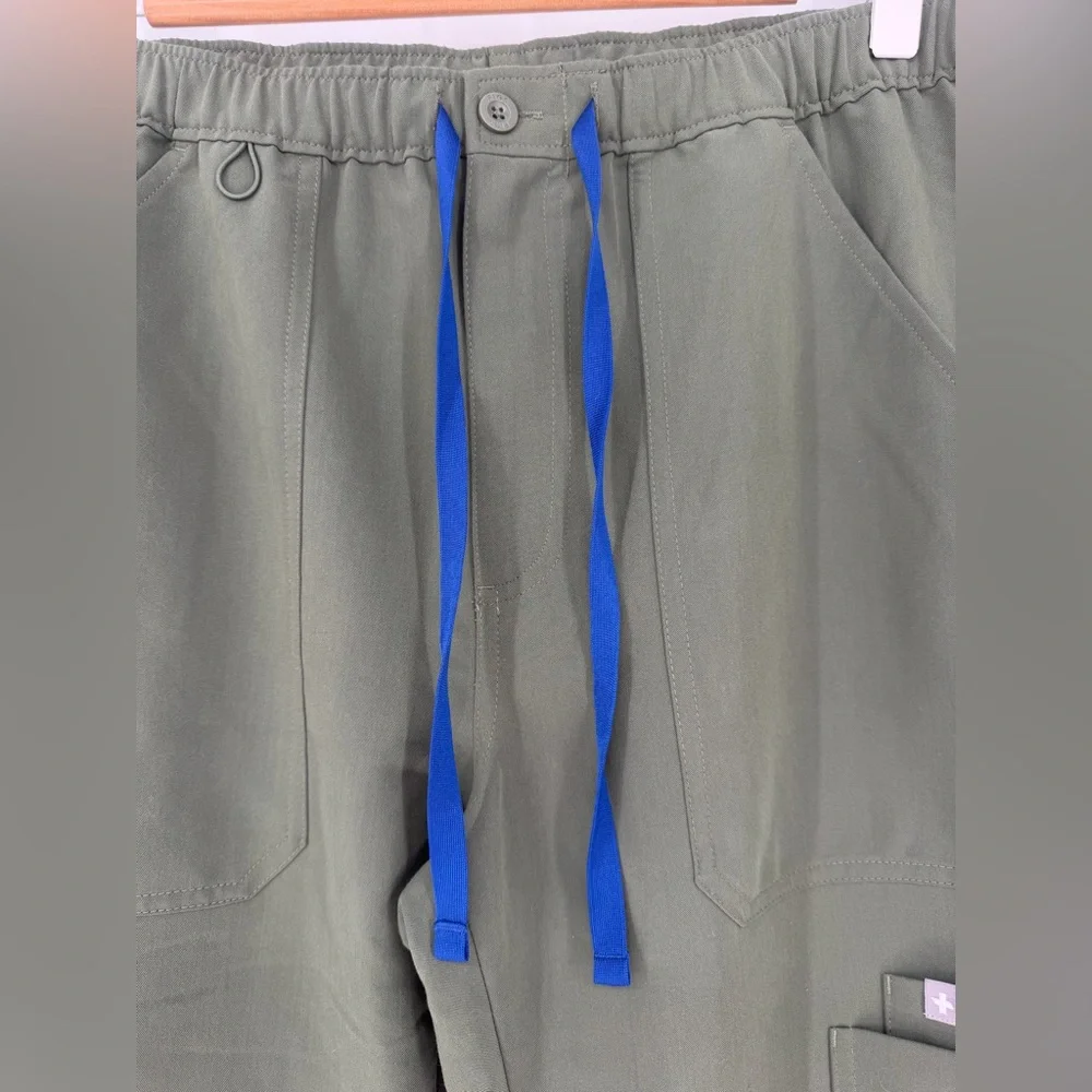 FIGS Mens Cairo Scrub‎ Pants Olive Green | Size M | Technical Collection