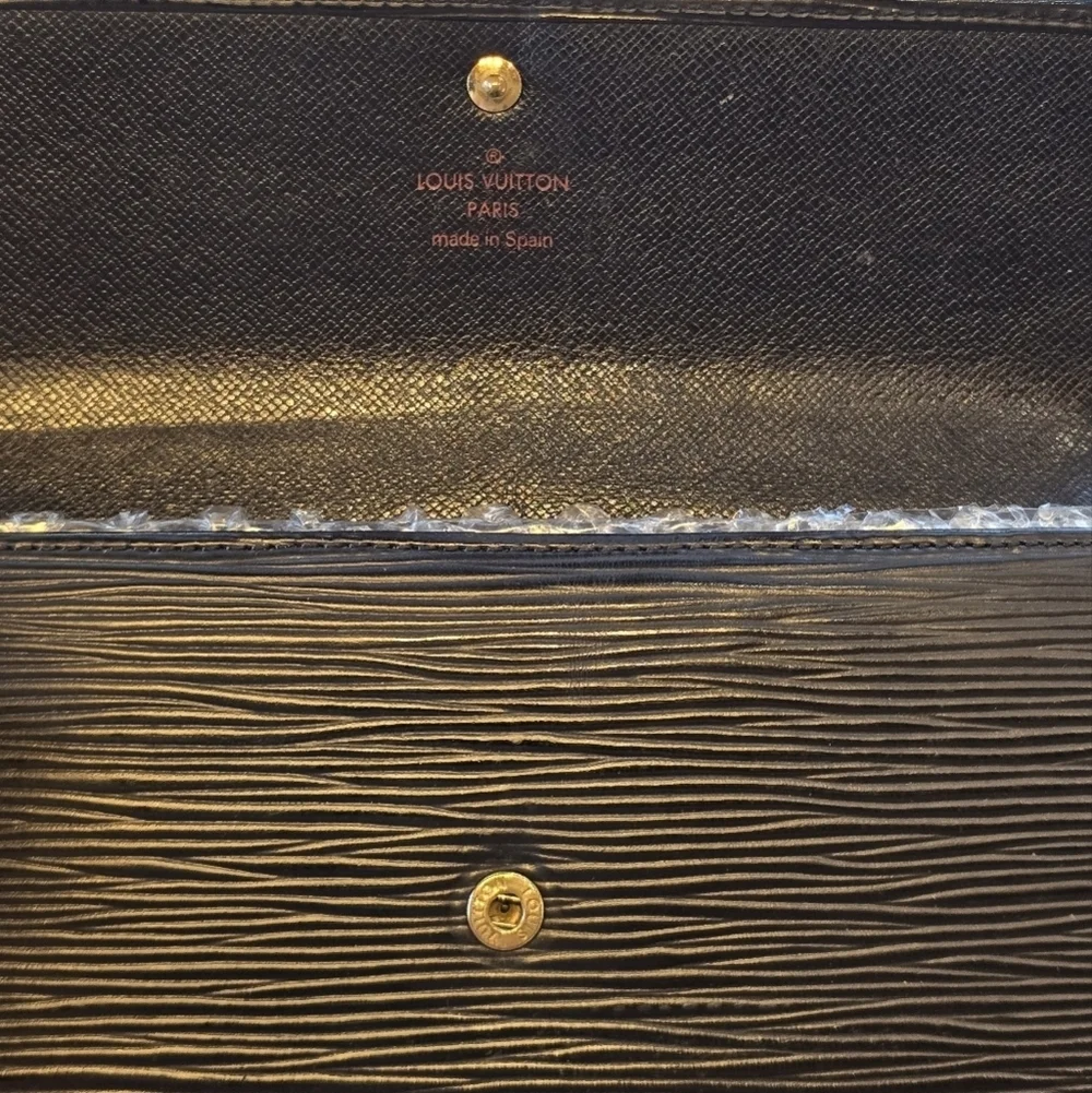 Louis Vuitton Black Epi Leather Porte-Tresor International Trifold Snap Wallet