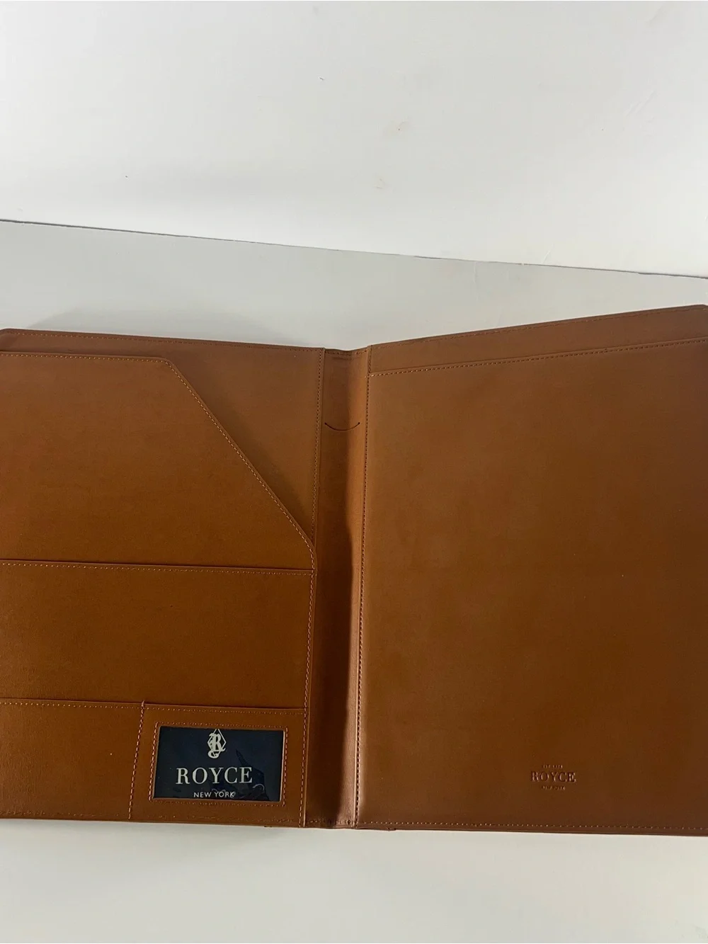 N/A sleek leather