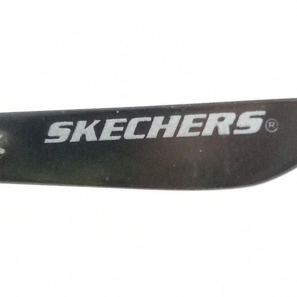 Skechers *please note
