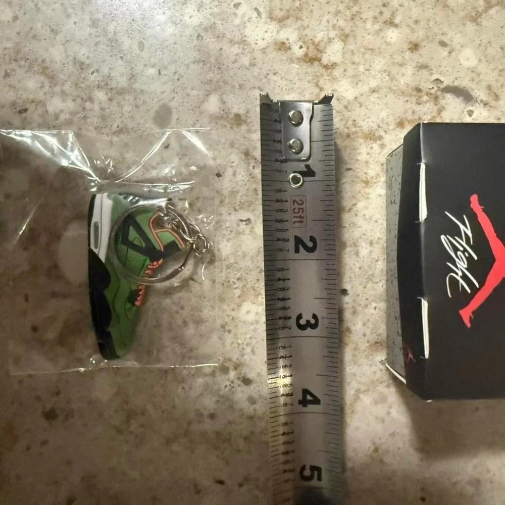Jordan 4 green multi coloured keychain #sneakers #keychain box included