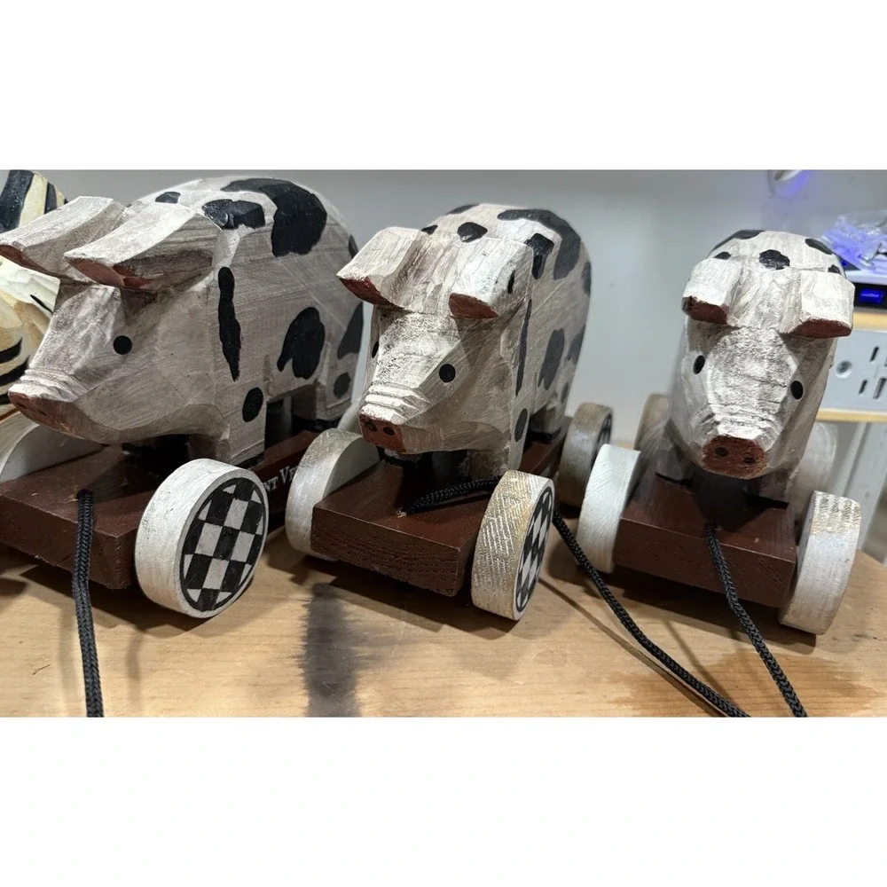 Design Masters wood pigs