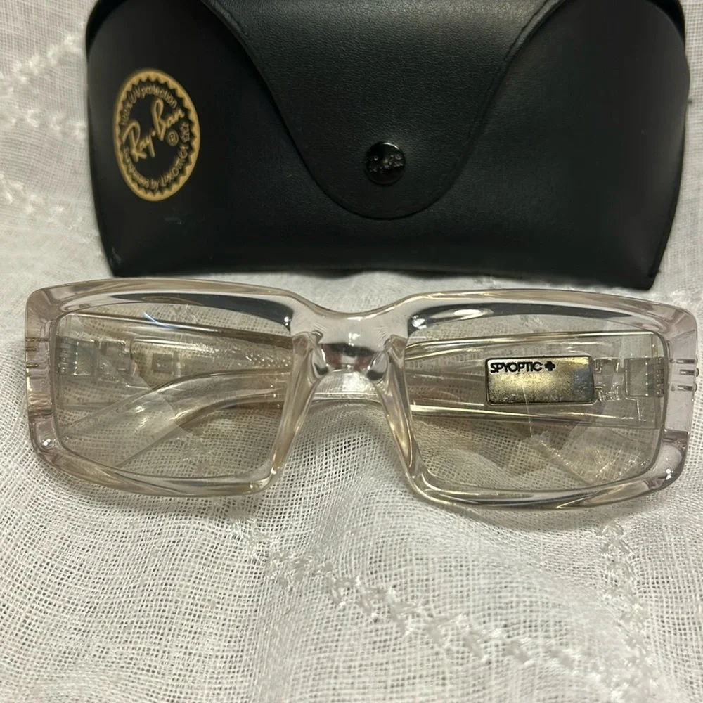 Spyoptic Glace 021.c sunglasses with Ray-Ban case