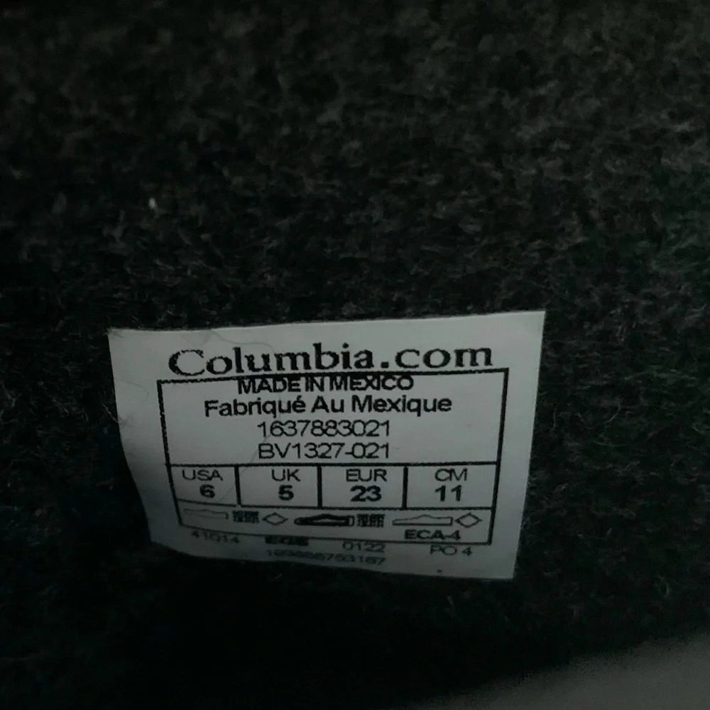 nwt Columbia Youth Powderbug Plus II Print Boot in Blue Black Size 6 & 7 Toddler