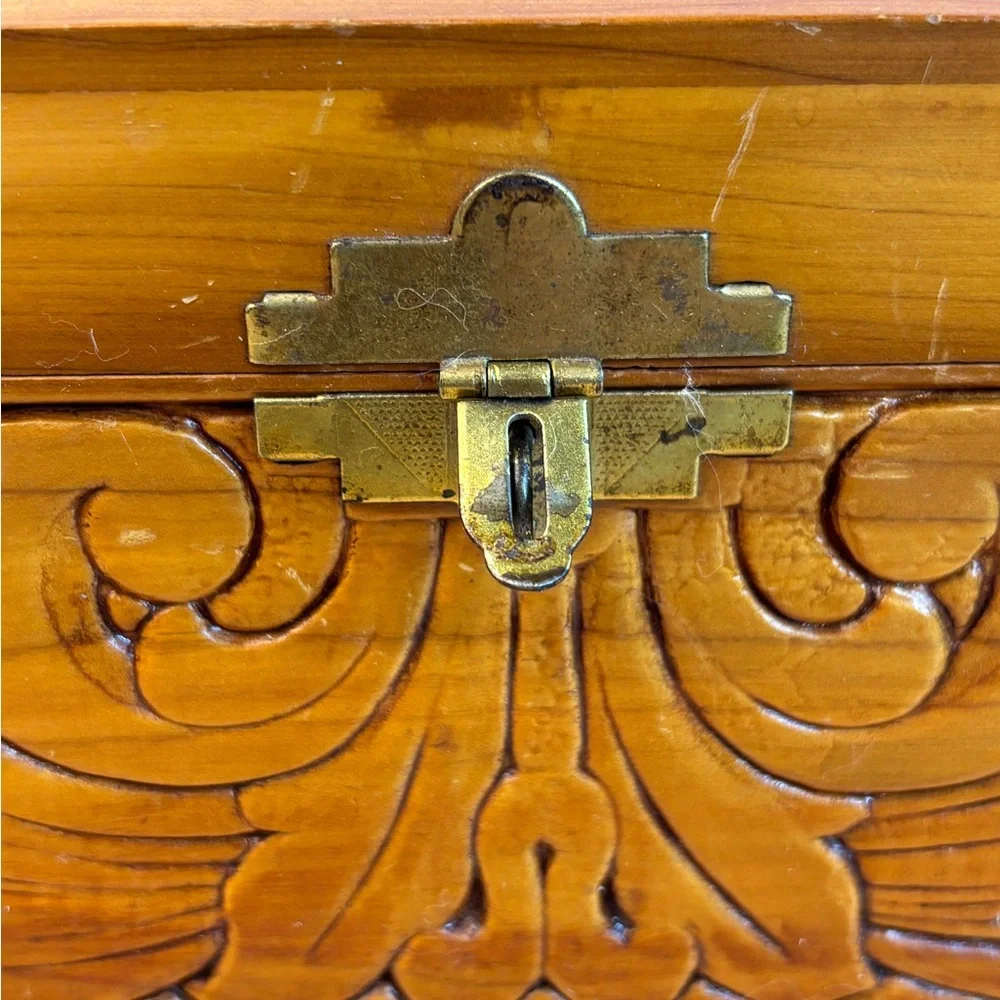 Vintage‎ Hand-Carved Wooden Dovetail Box Scenic Inlay Mirror - Honey Brown