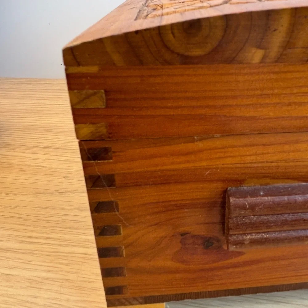 Vintage‎ Hand-Carved Wooden Dovetail Box Scenic Inlay Mirror - Honey Brown