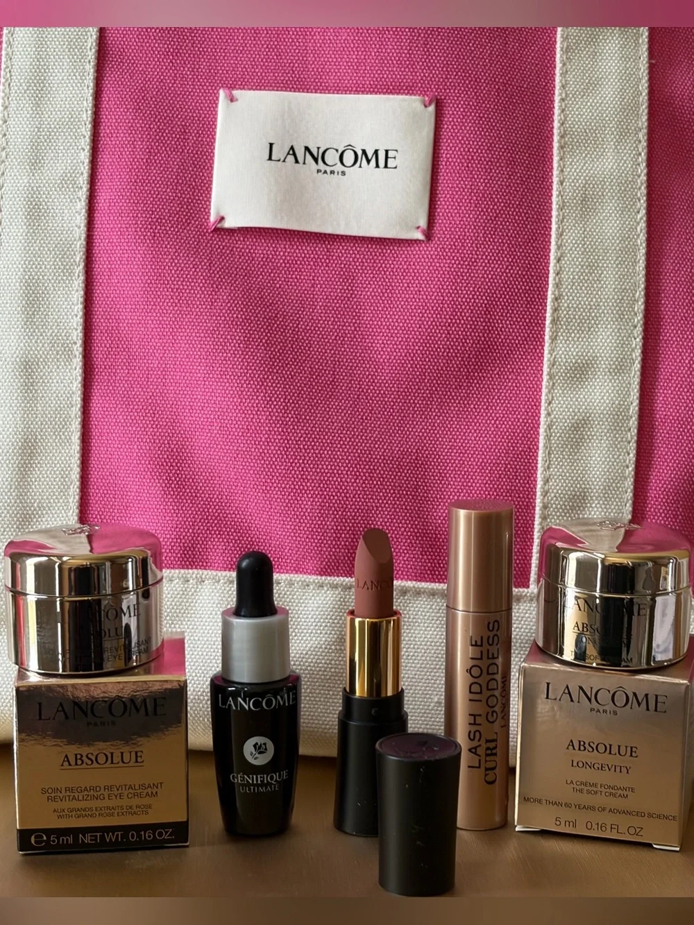 lipstick 217 tote