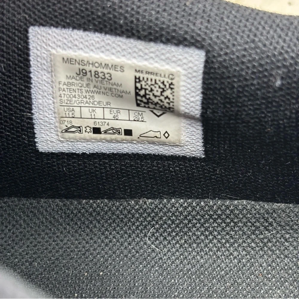Merrell Black Slip-On Loafers with Elastic Goring