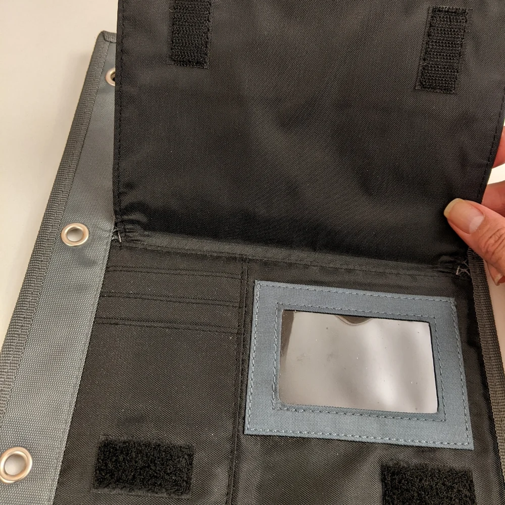 Vtg Rugged Outback 3 Ring Binder, zip pouches w covered id, Mead 5 Star Pockets