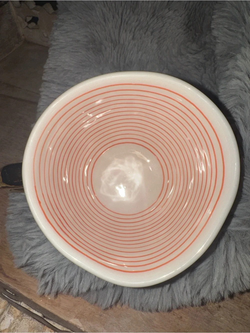 Paper Source Cream Ceramic Mug with “Coral Dots” and Gold Handle