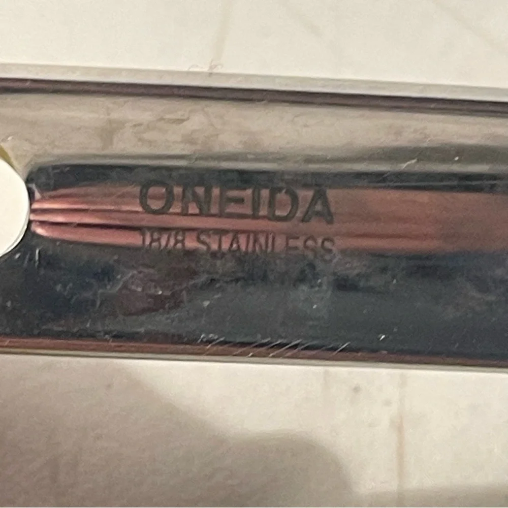 Oneida Silver(18/8) Stainless Steel Utensil pie server 11” length