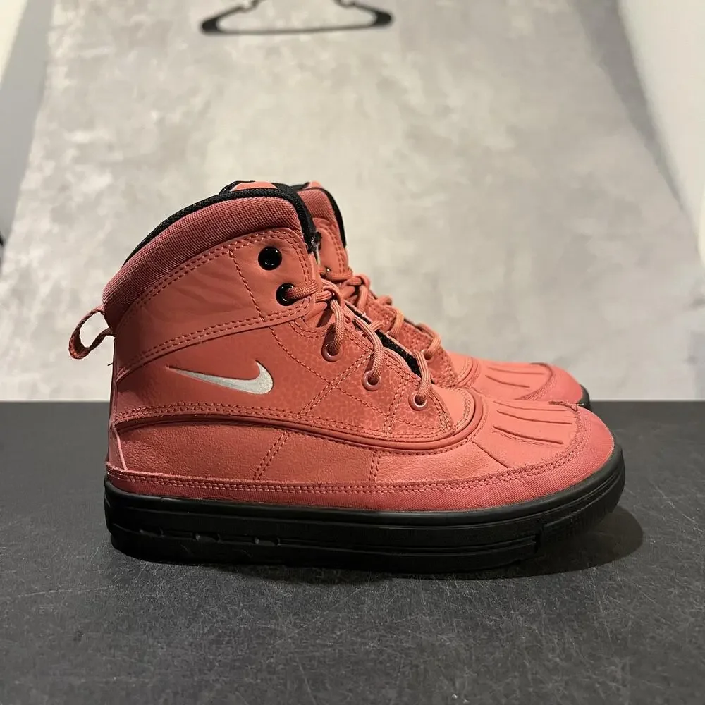 Nike ACG Boots Youth Size 2Y Orange Black Woodside 2 High Duck Boot 524873-800