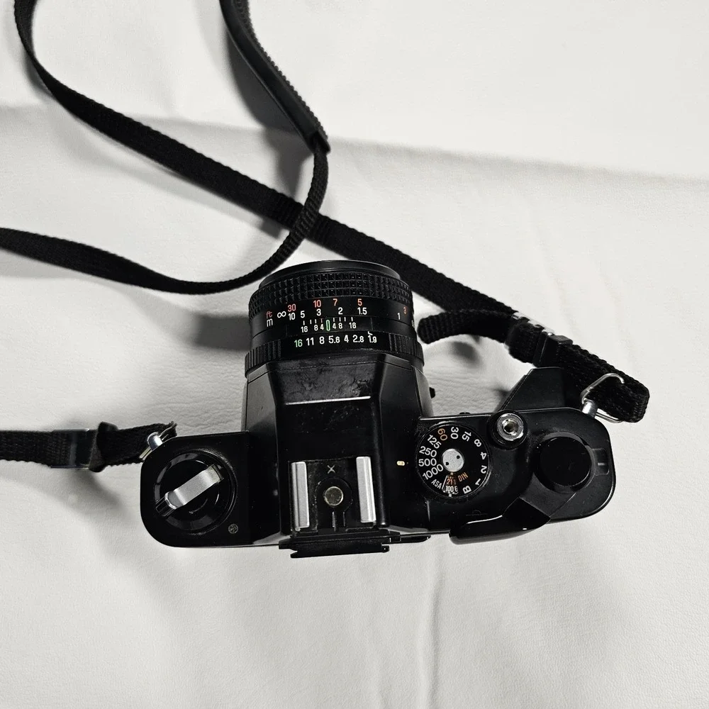 Chinon CM-5 35mm Film Camera + 50mm f/1.9 Lens Tested Meter Not Working