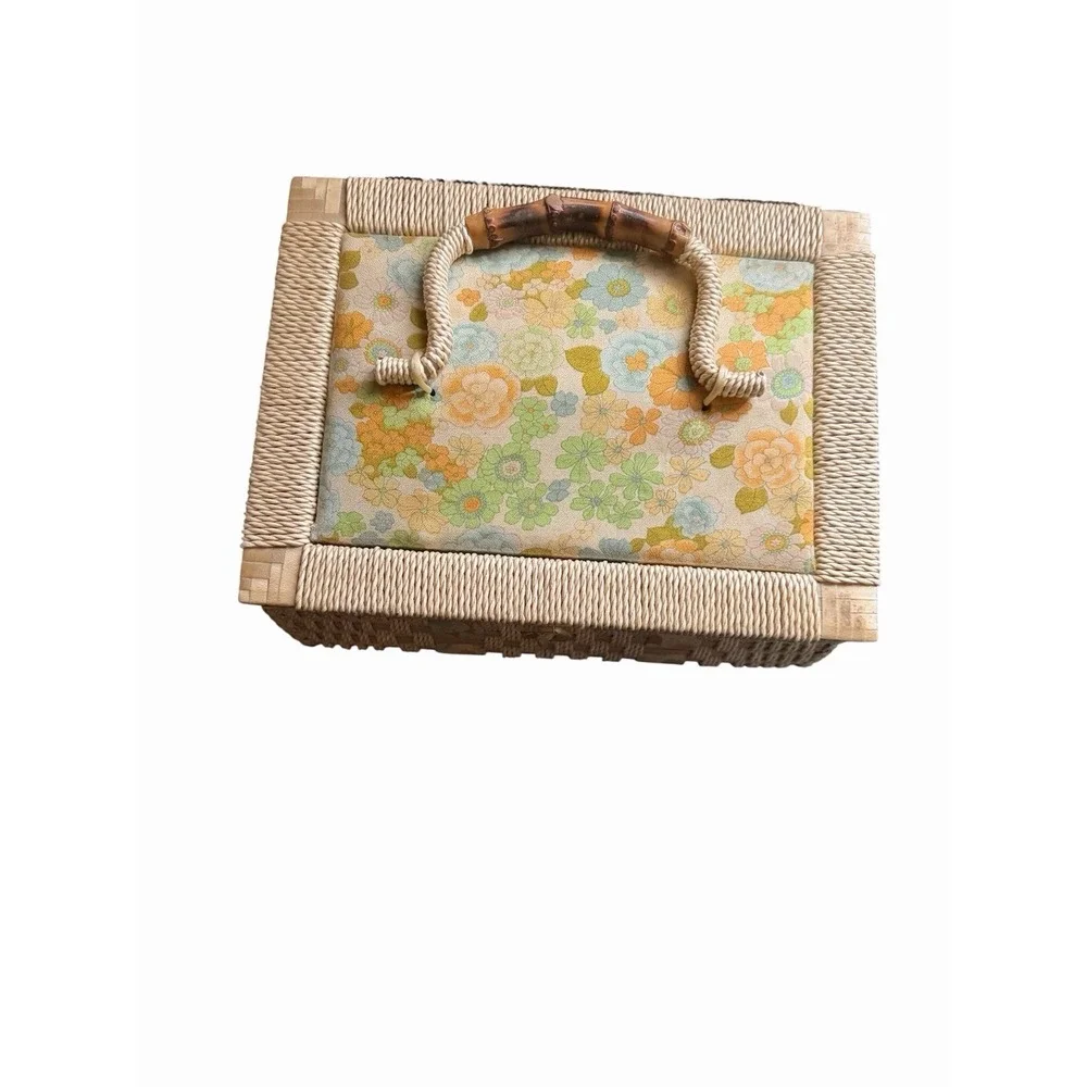 VTG JC Penney Wicker Sewing Basket Padded Embroidered Flower Lid. Full Of Stuff