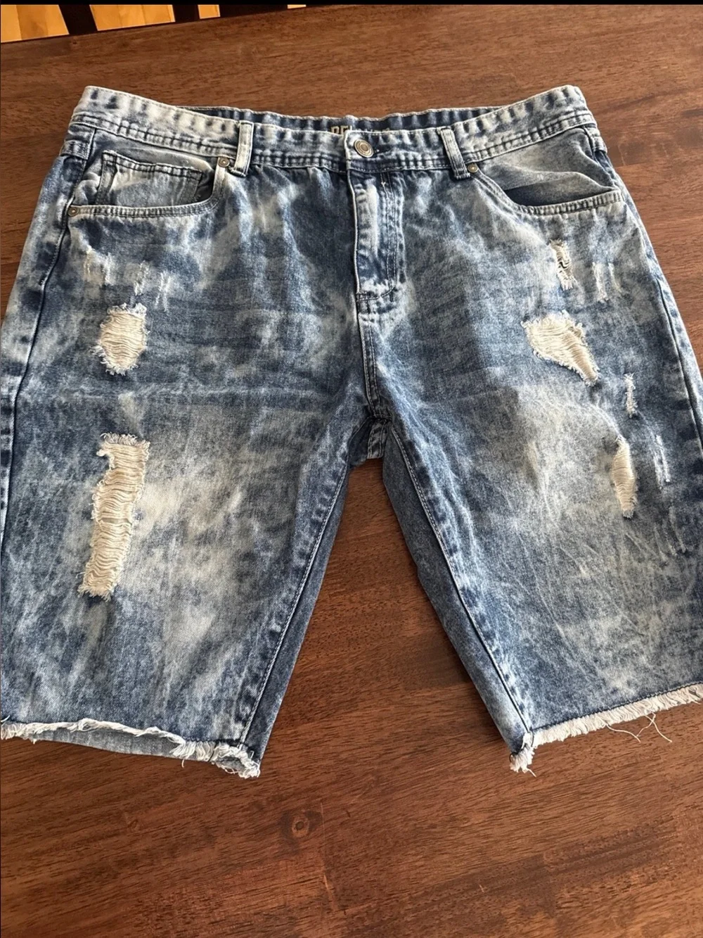 Carbon Relaxed acid washed distressed denim shorts