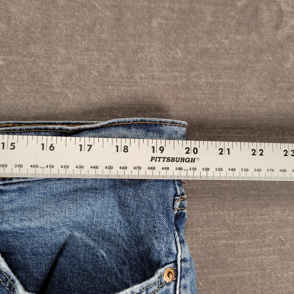 Levis classic light