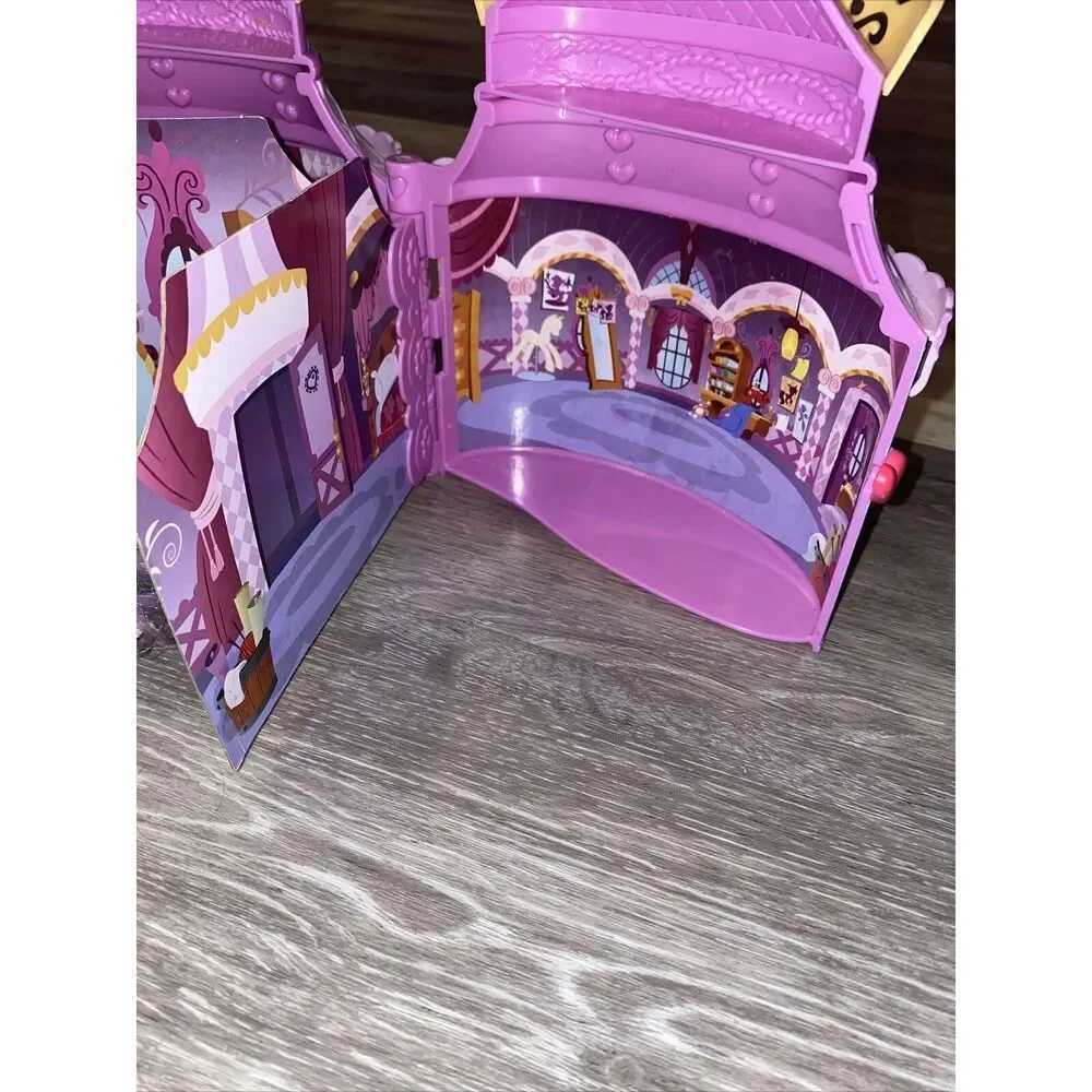 My Little Pony - Portable Castle House Case Flip Card Rooms - 2014  With 2 Ponys
