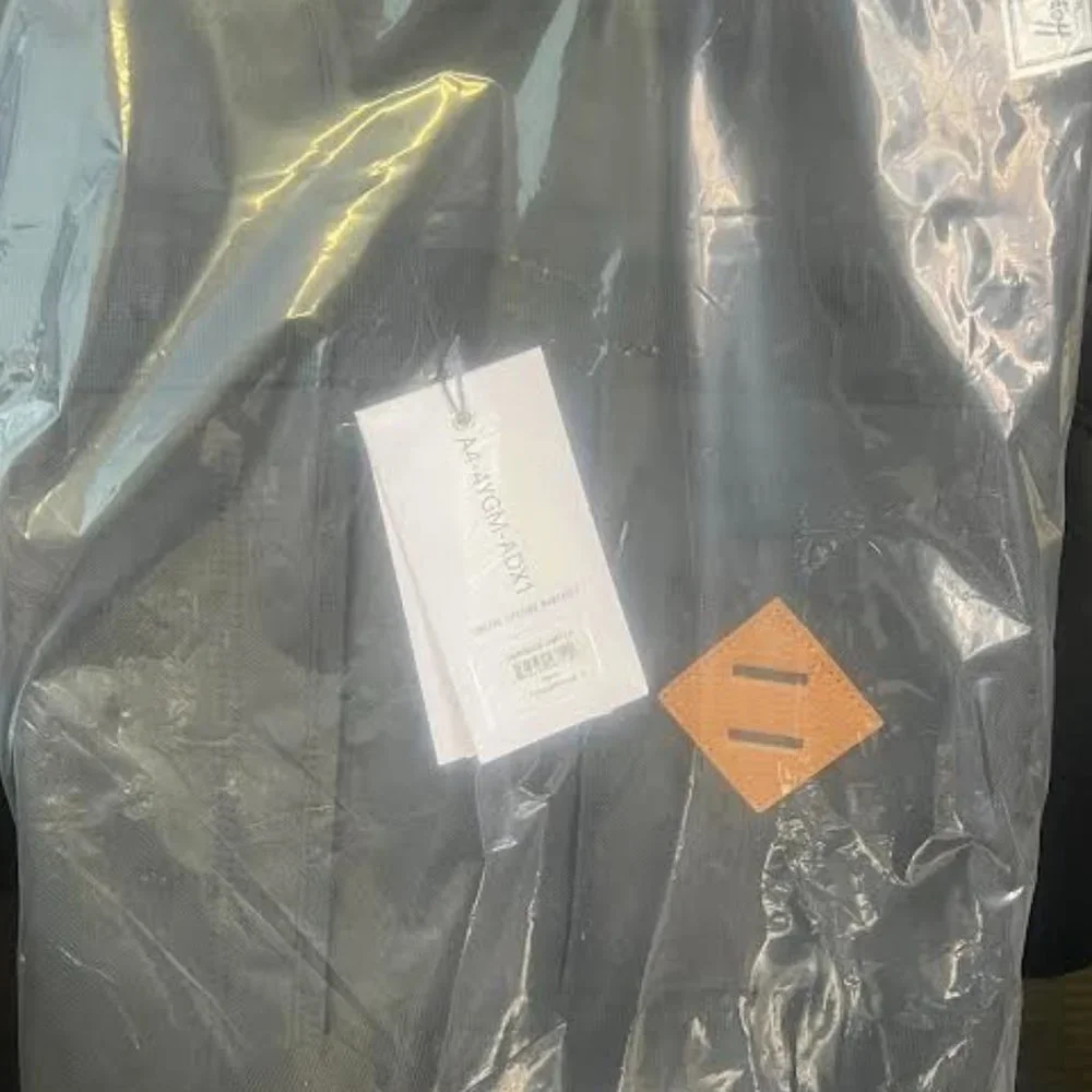 Herschel 32 top