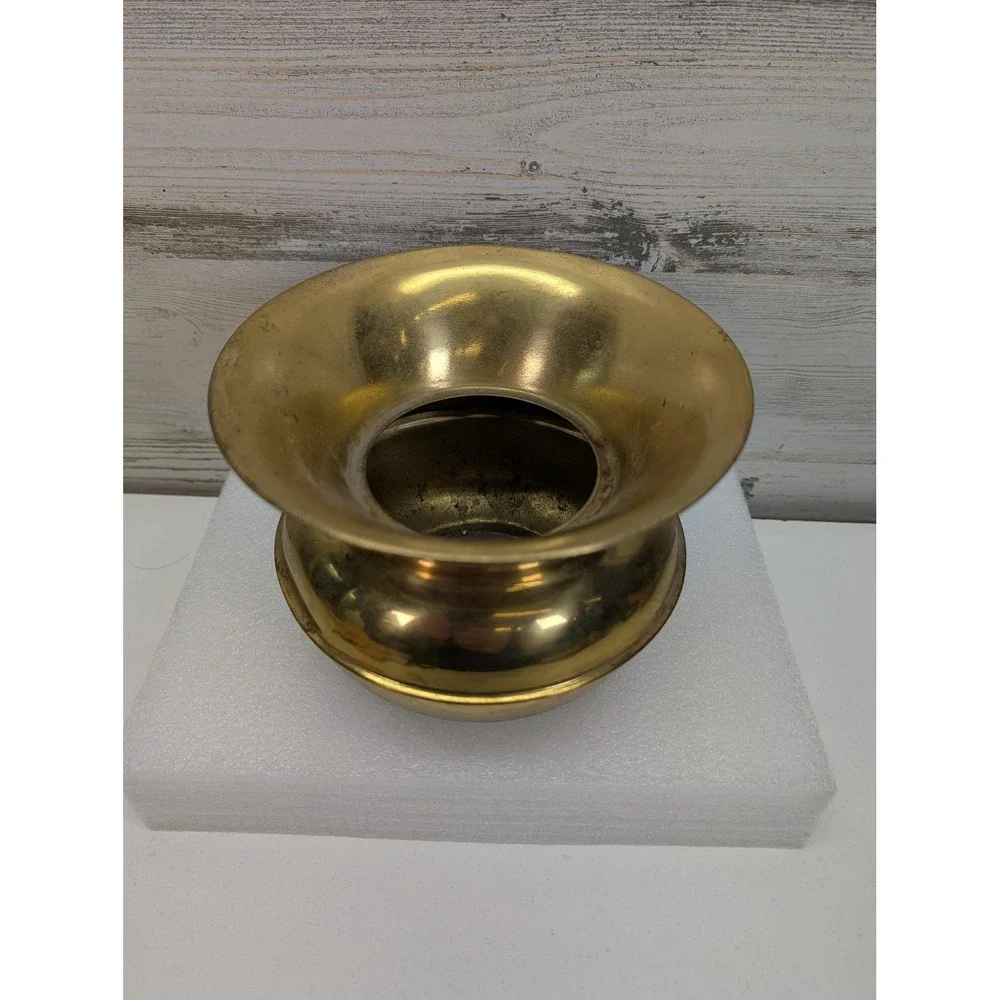 Vintage Brass‎ Spittoon Cuspidor Small Bowl Made In England Rustic Decor Planter