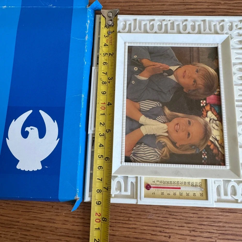 Vintage 2000 Mitchell Hughes Calendar Thermometer Picture Frame Marion IL
