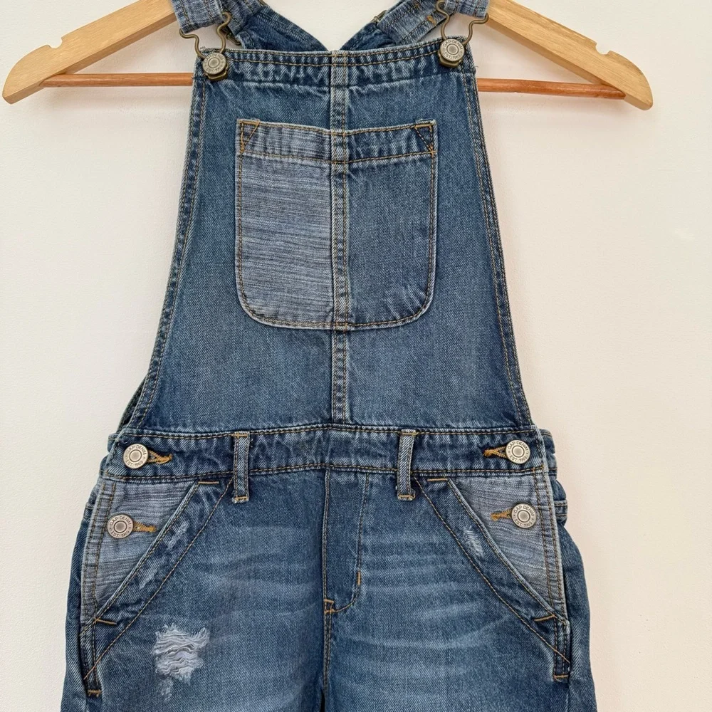 GAP kids distressed