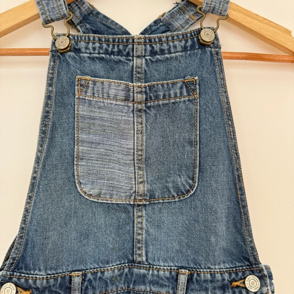 GAP kids distressed