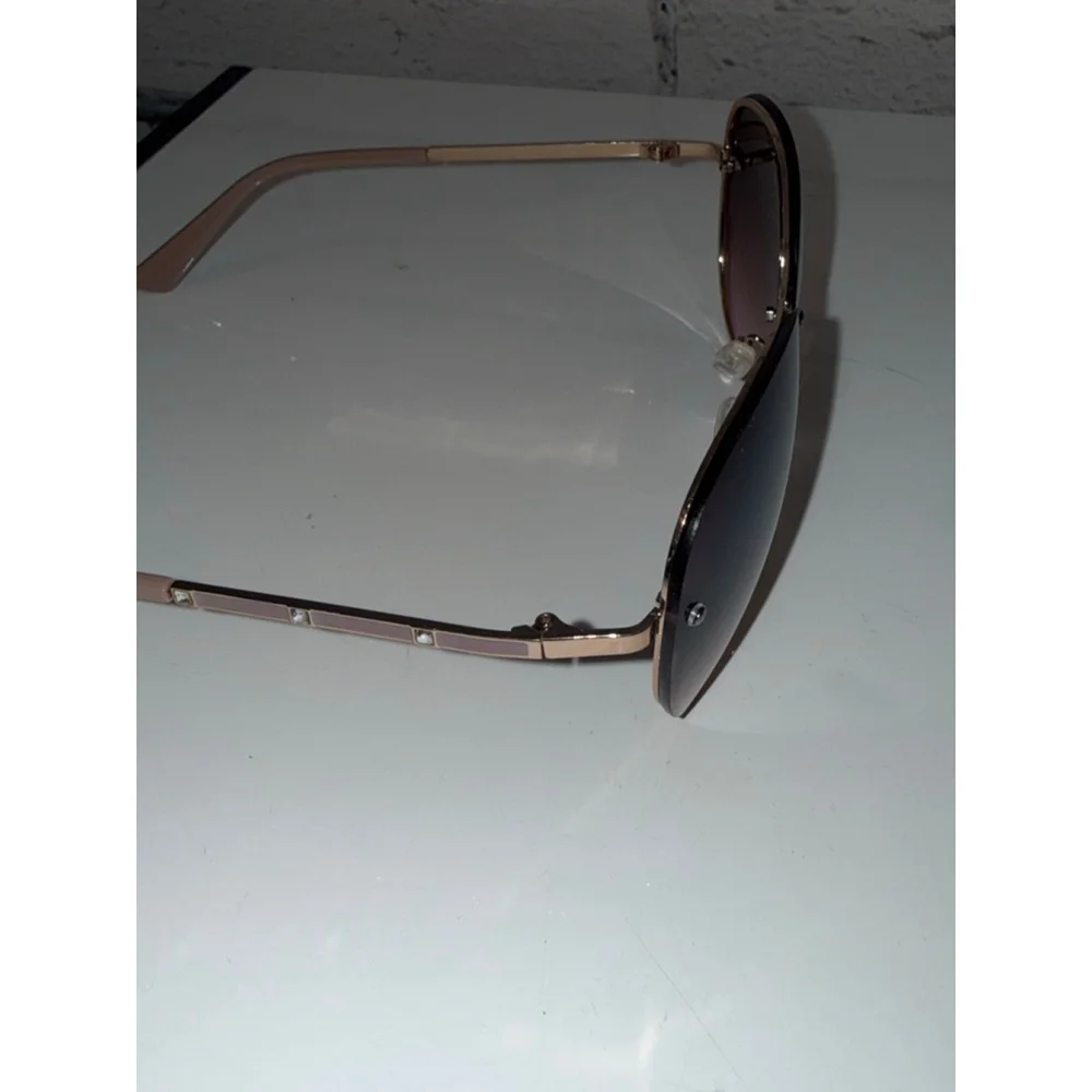TAHARI Womens Aviator Sunglasses TH651 Brown Gold Roberto Cavalli Hardshell Case