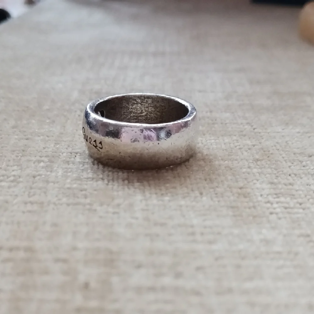 Guess stylish silver