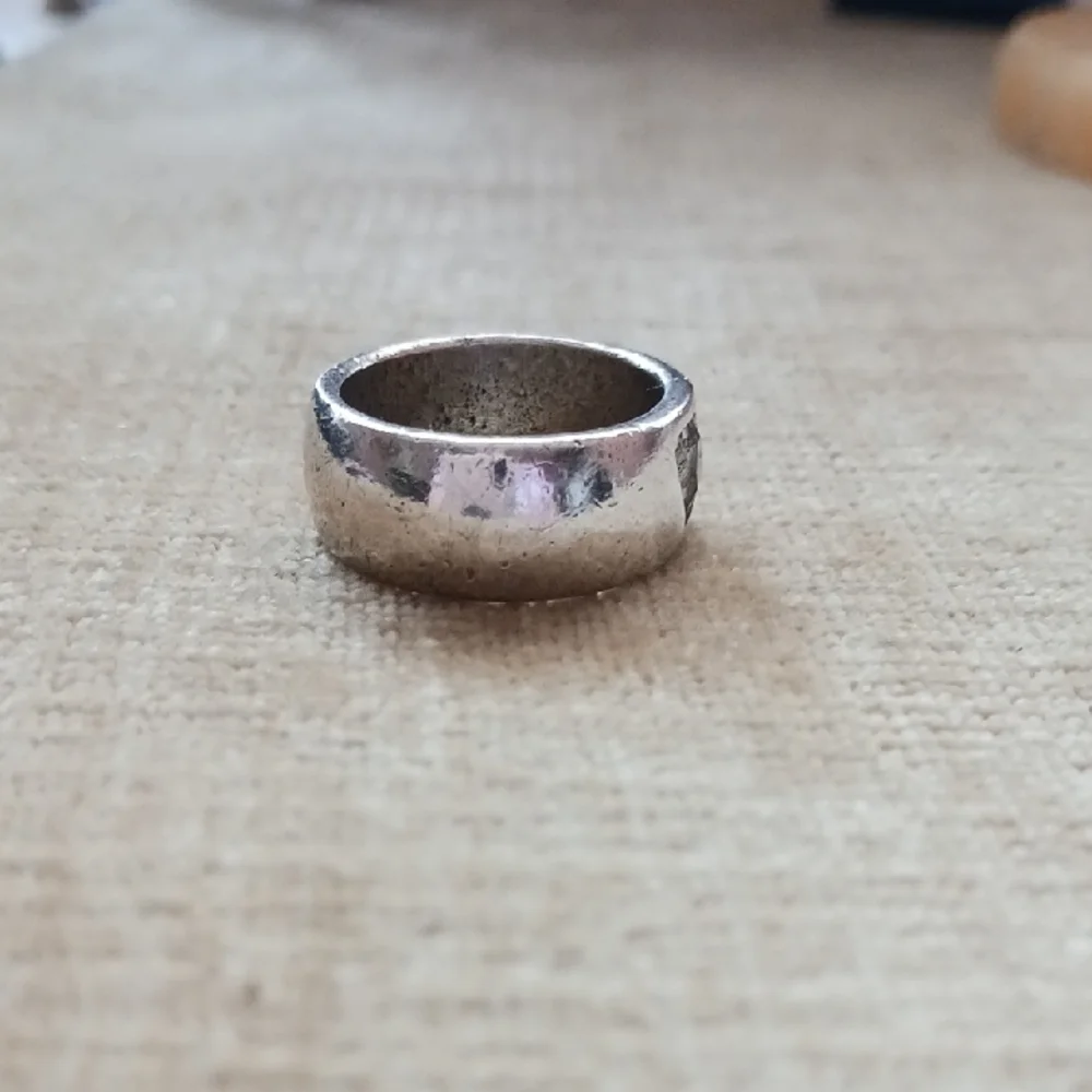 Guess stylish silver