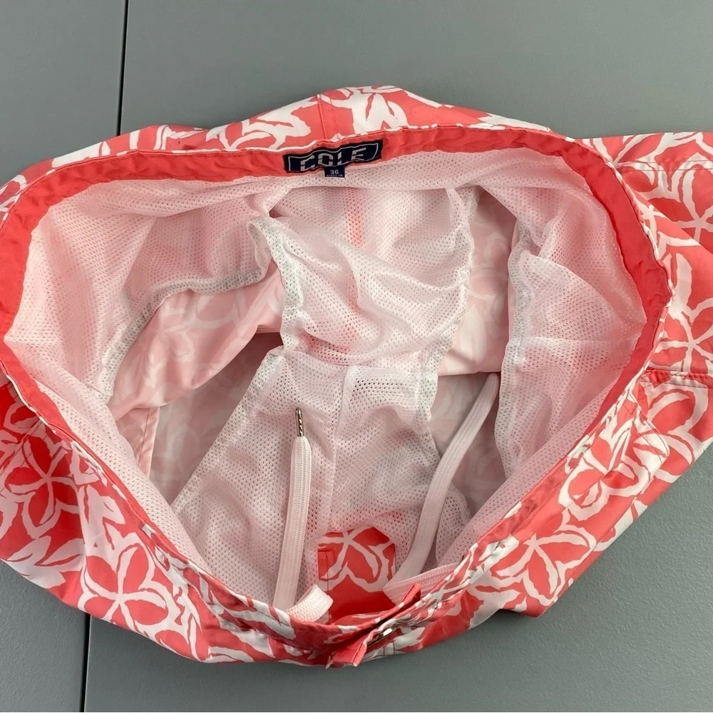 Cole coral white