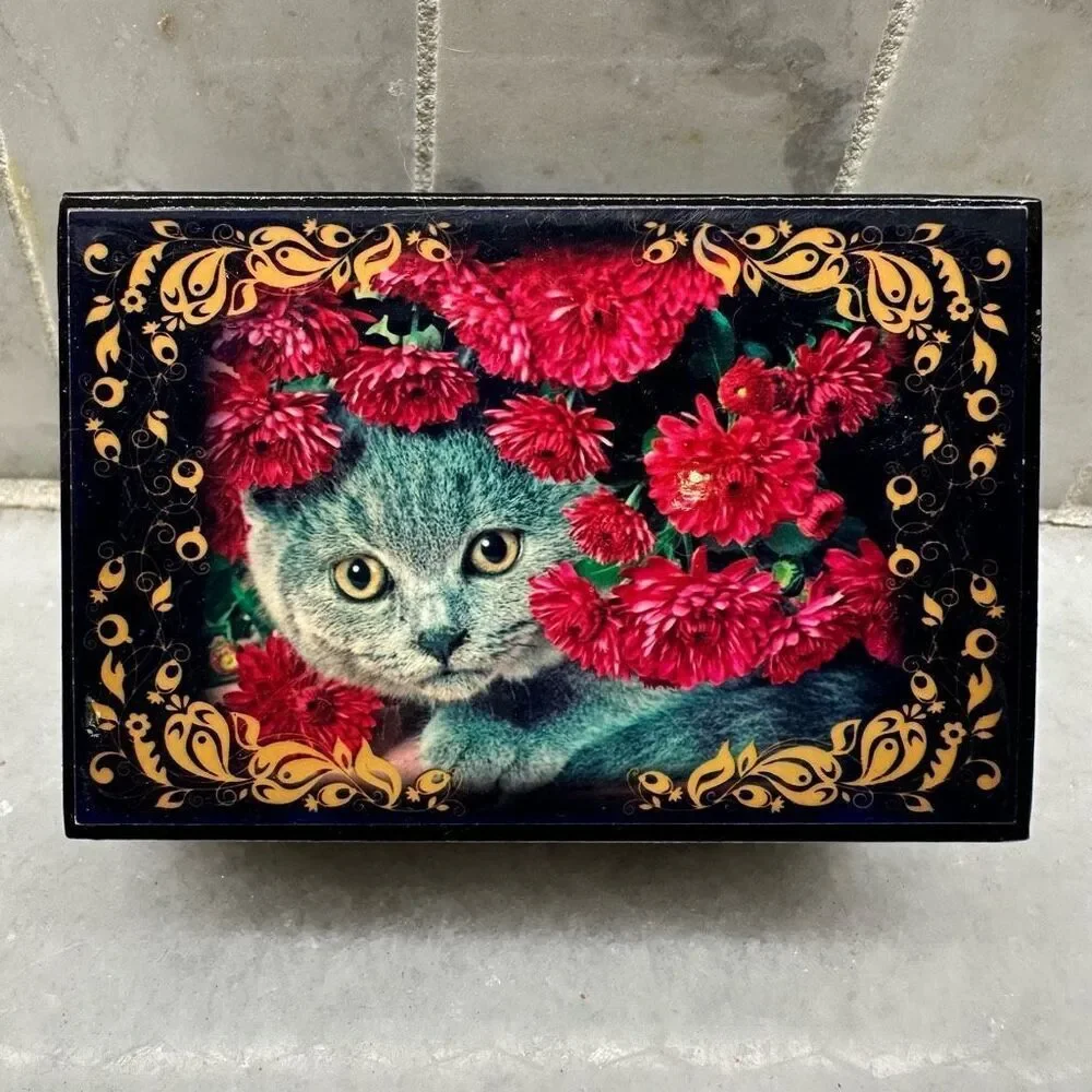 Vintage Wood Russian Blue Kitten Cat Flowers Handpainted Lacquer Box 3.5