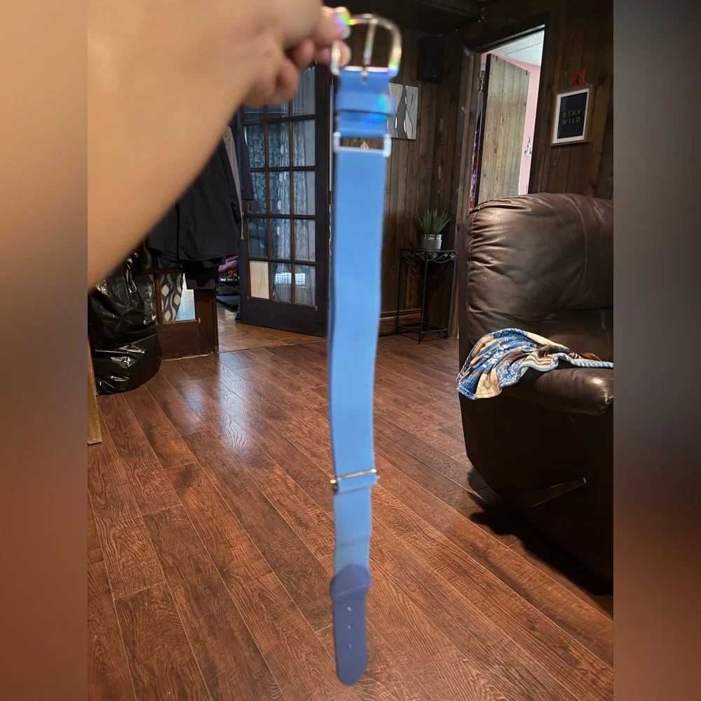 Unisex Kids Blue Elastic Stretch Belt with Silver Buckle Size 7