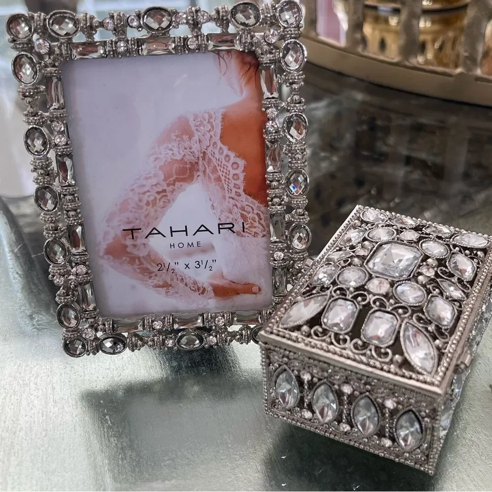 Tahari enhance your