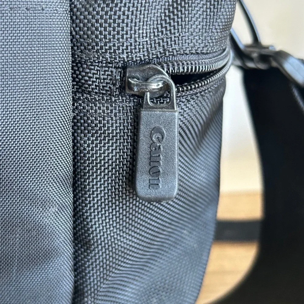 Canon EOS Utility Tech Camera Bag Black Gray DSLR Gadget Case Normcore