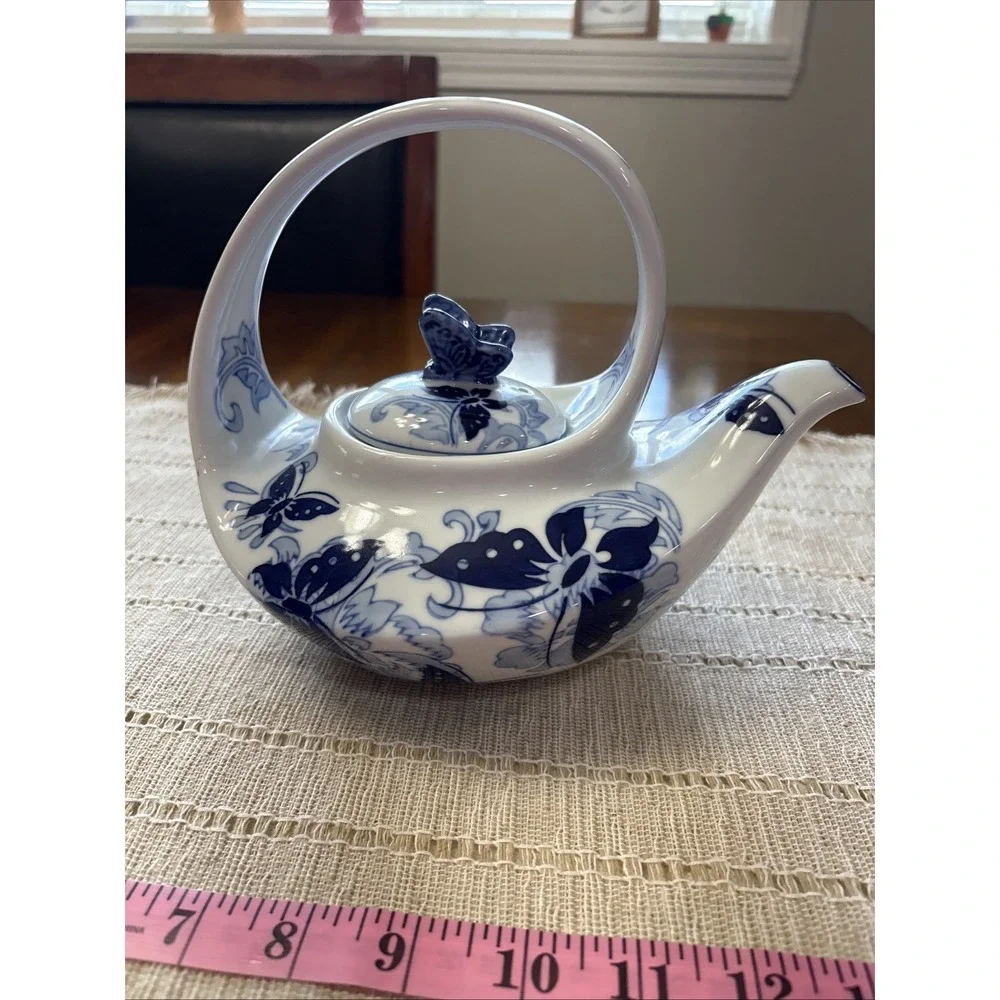 PORCELAIN TEA POT, BLUE AND WHITE BUTTERFLIES MADE FOR PIER 1