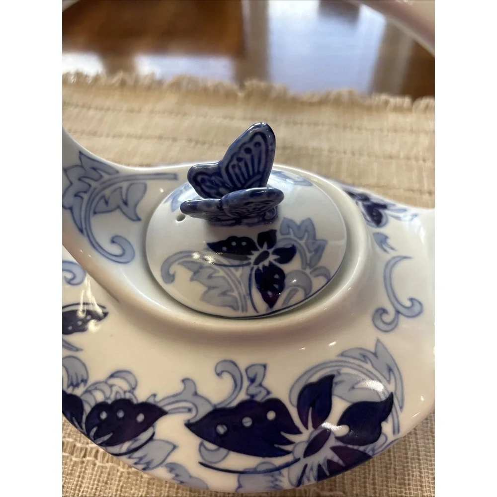 PORCELAIN TEA POT, BLUE AND WHITE BUTTERFLIES MADE FOR PIER 1