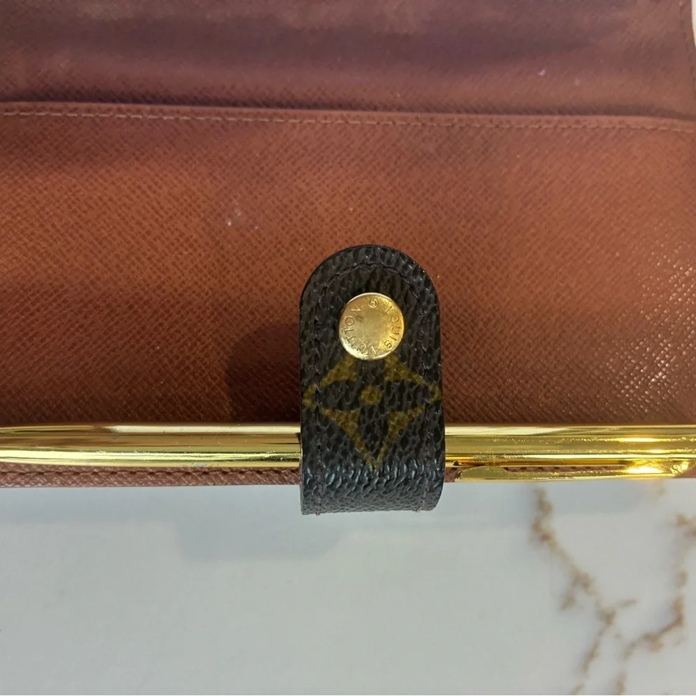 Louis Vuitton comes gold