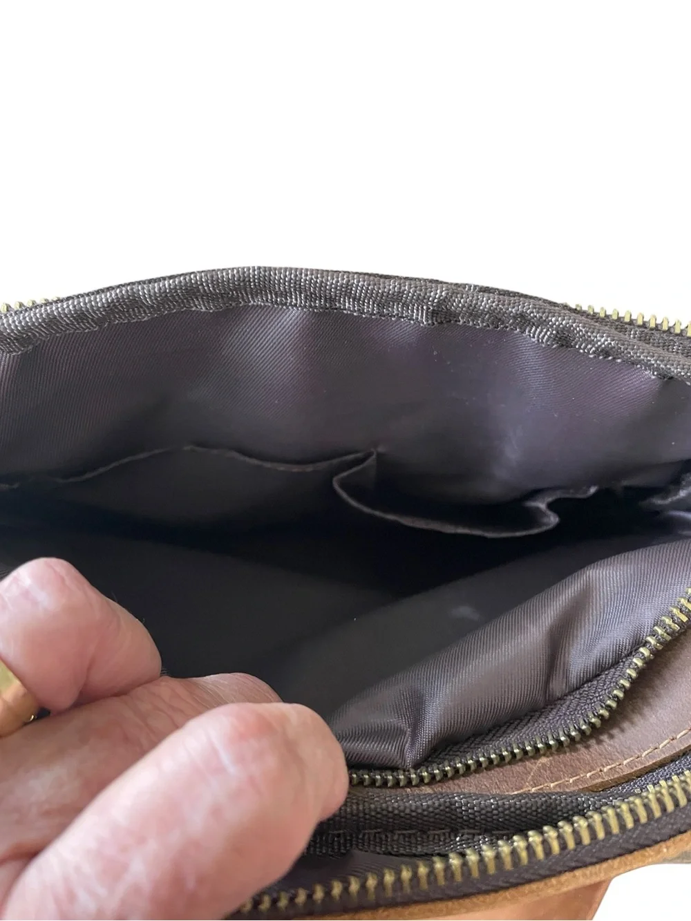 HUMERPAUL MEN’S VINTAGE LEATHER MESSENGER BAG Crazy Horse Leather Crossbody