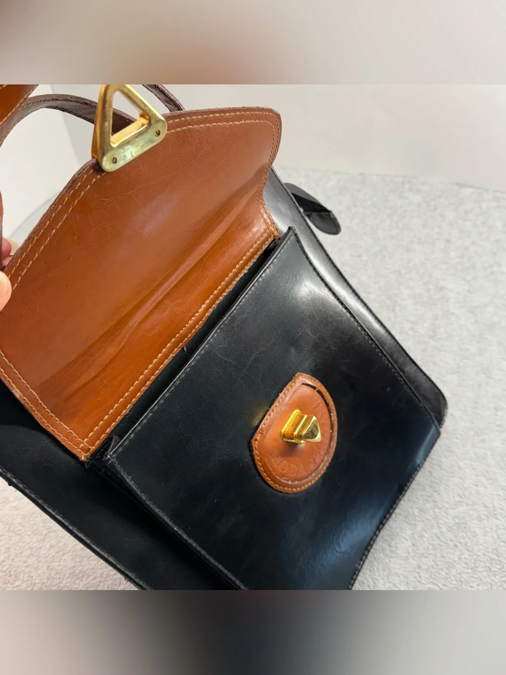 Moda Italiana Two Tone Leather Trim Purse Bag Brown Black Gold Tone Closure