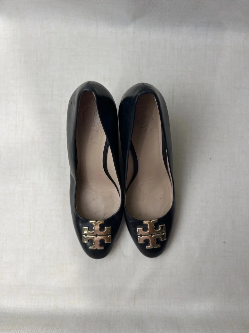 Tory Burch Black Leather Wedge Heels Gold Logo Pumps Size 6.5