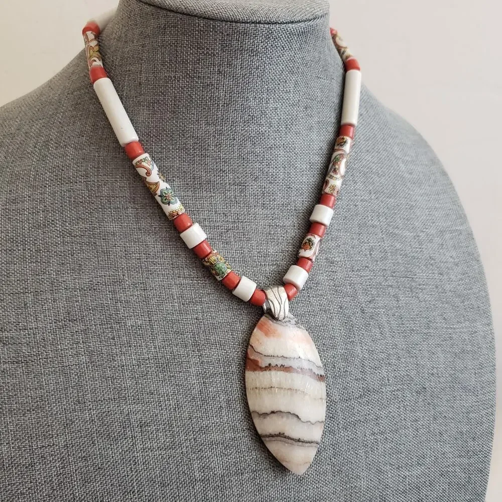 Unbranded calcite banded coral