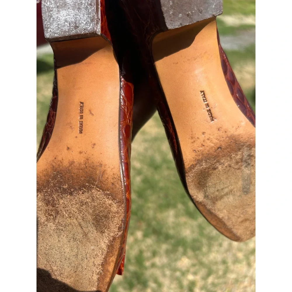 Salvatore Ferragamo Vara Pumps Women 9 AA Brown Croc Embossed Leather‎ Italy