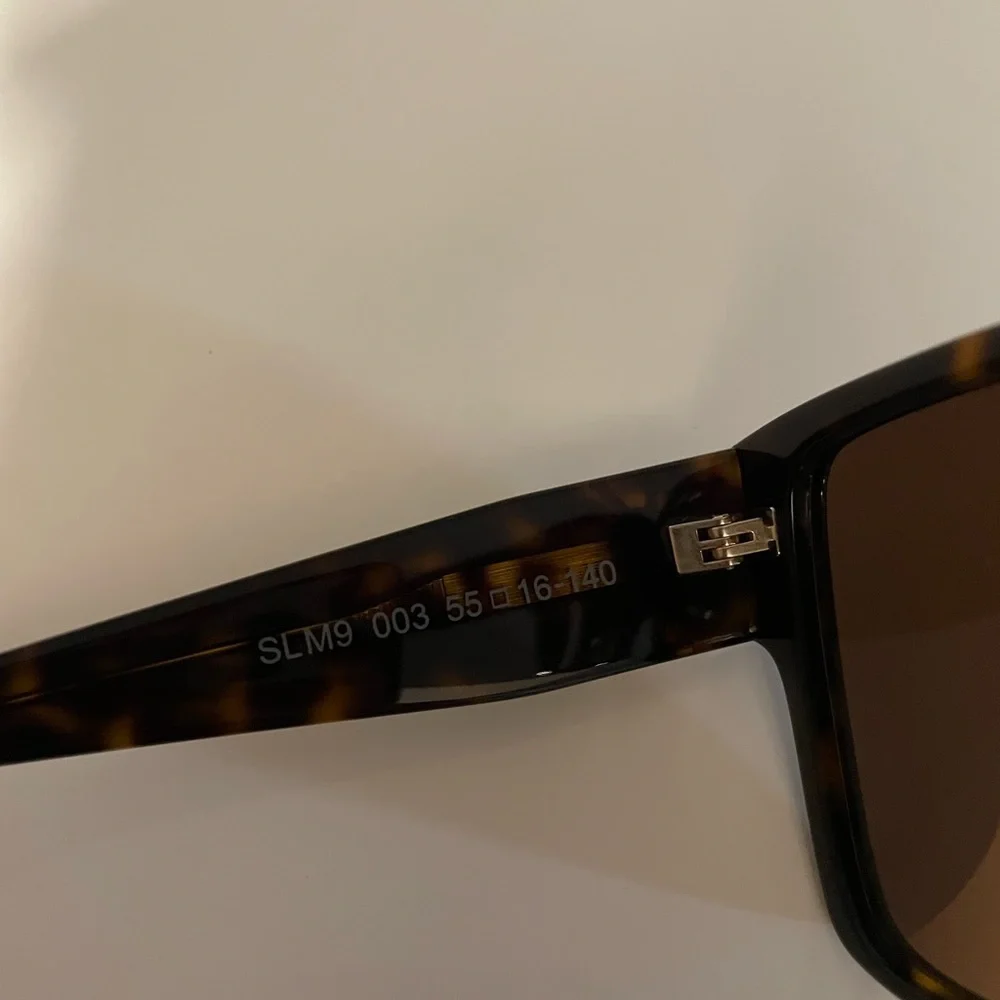 Yves Saint Laurent 100% authentic