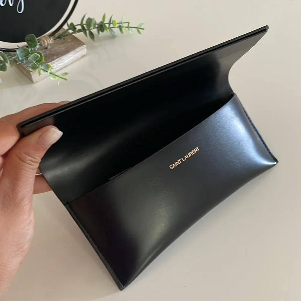 Yves Saint Laurent 100% authentic
