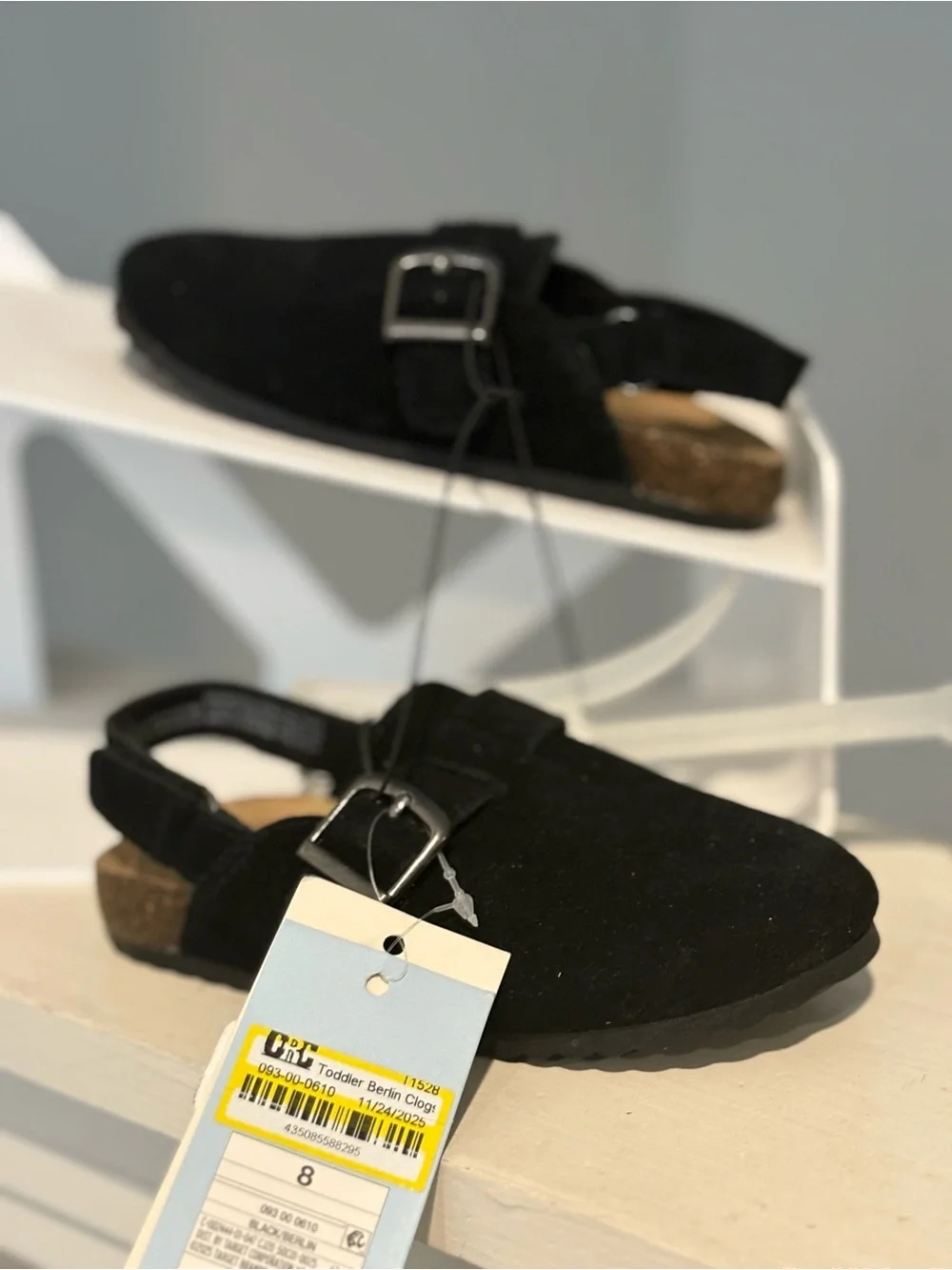 NEW— Toddler Black Berlin Clogs – Cat & Jack Little Girls Size 8
