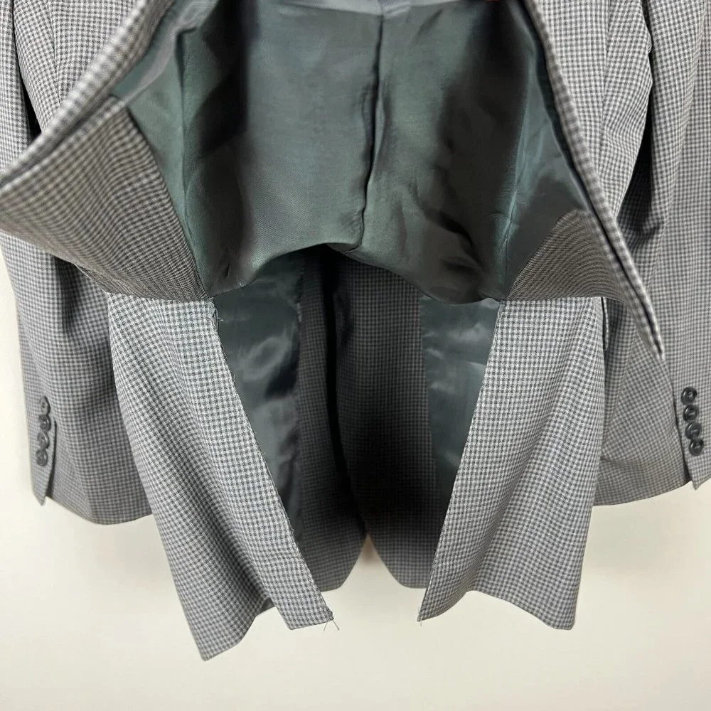 Calvin Klein dry pockets vented