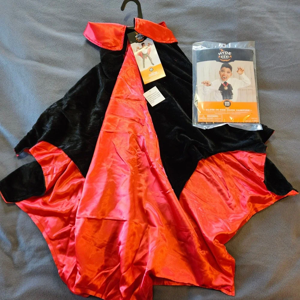 Kids Vampire Capelet Glow in the Dark Vampire Costume Hyde and Eek One Size‎