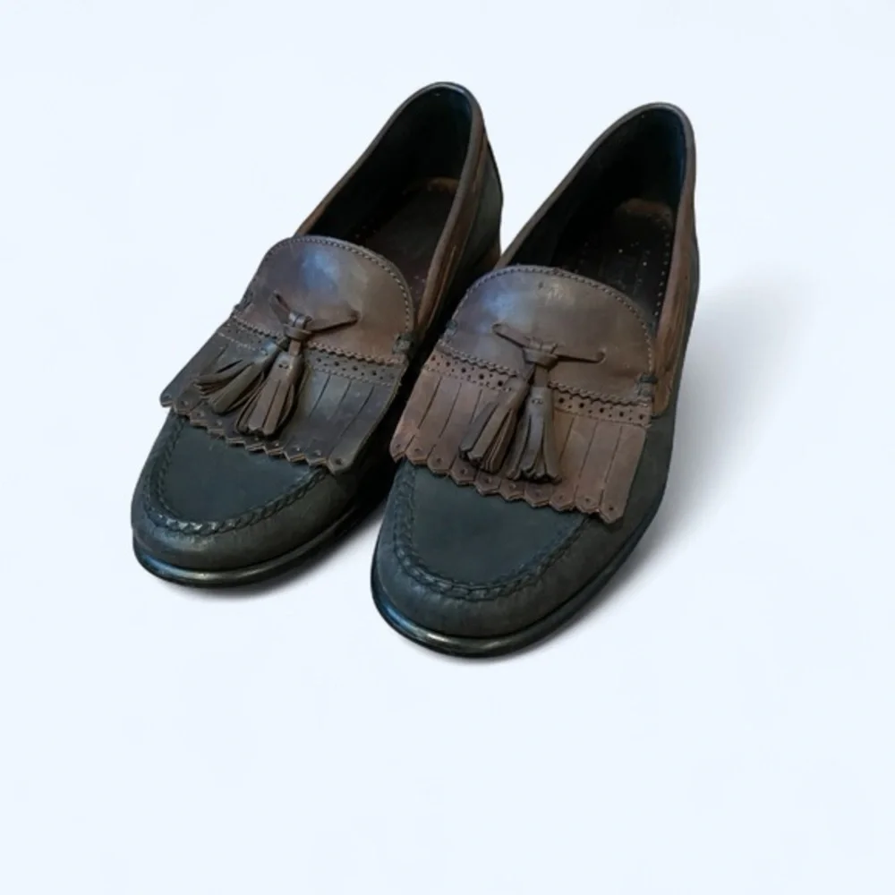 G.H. Bass & Co. Men’s Tassel Loafers – Brown & Black Leather – Size 9M