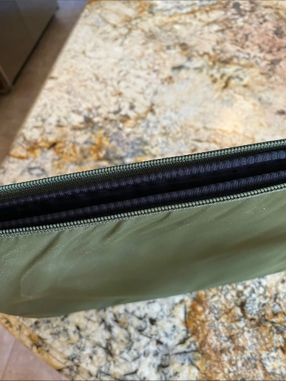 KATE SPADE Laptop Multi-use Padded Bag