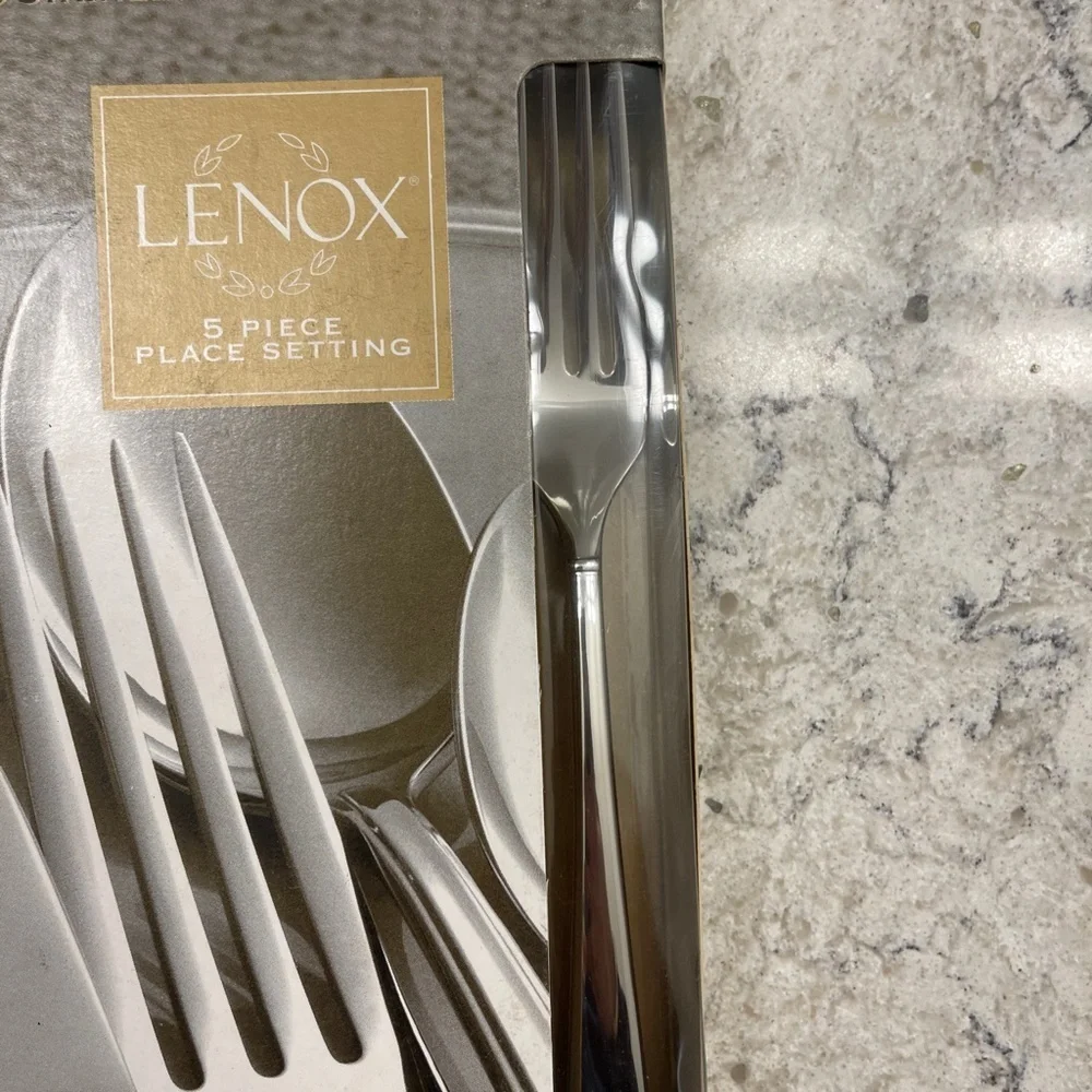 Lenox piece used flatware